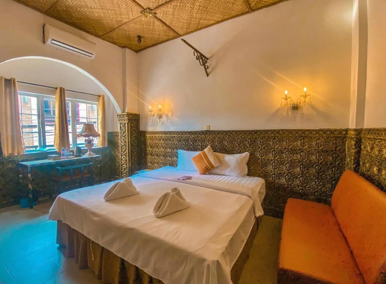 Le Casablanca Hotel Phnom Penh Zewnętrze zdjęcie