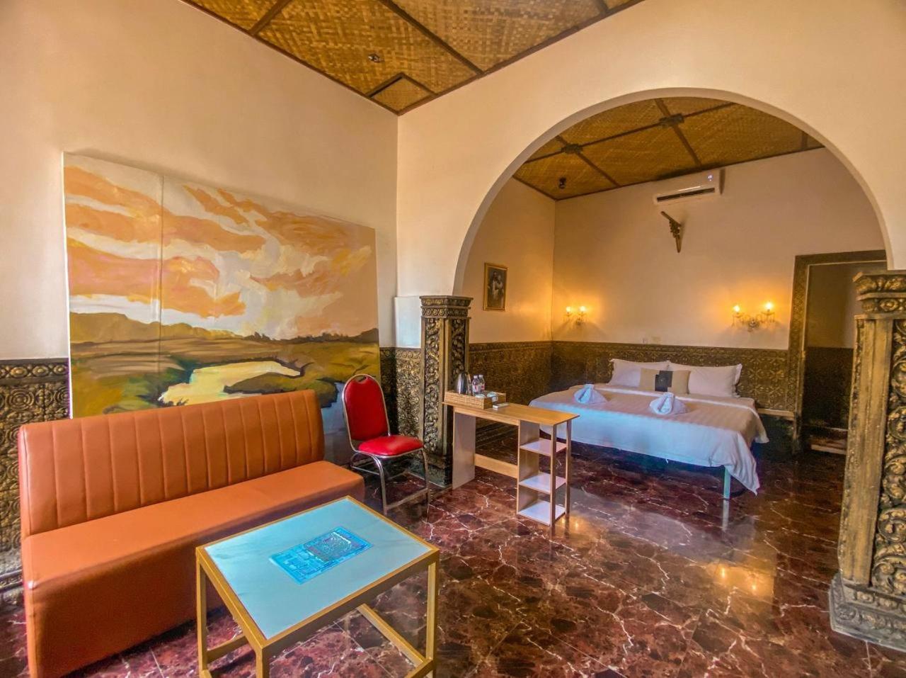 Le Casablanca Hotel Phnom Penh Zewnętrze zdjęcie