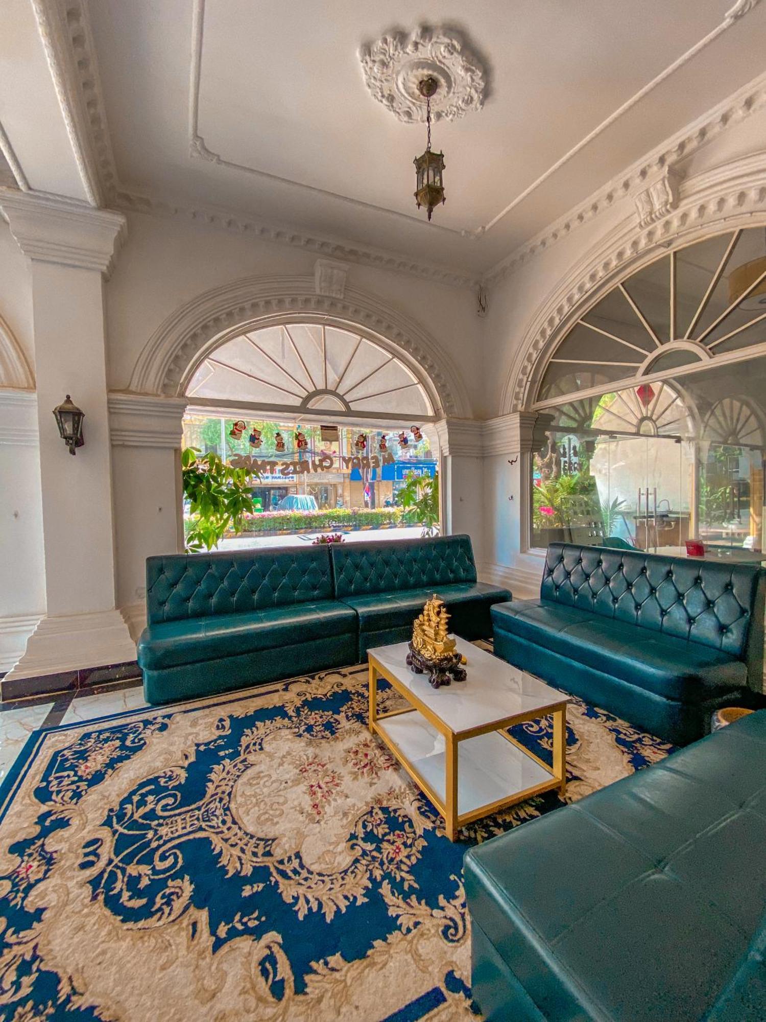 Le Casablanca Hotel Phnom Penh Zewnętrze zdjęcie